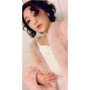 Meet your Posher, Sabrina